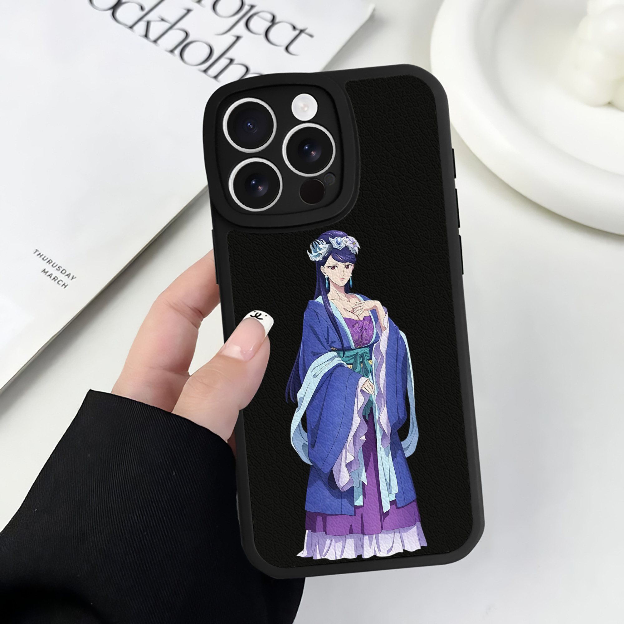 薬屋のひとりごと The Apothecary Diaries 【iPhone 16シリーズ対応】シリコンスマホケース（レザー調） 材質：シリコン